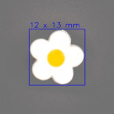 Witte Bloem Knoop met Geel Centrum 12x13mm Knopen KNP00066